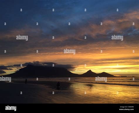 Table Mountain sunset Stock Photo - Alamy