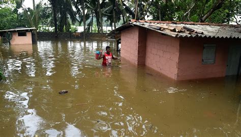 Sri Lanka floods unleash landslides and hundreds of families feared ...