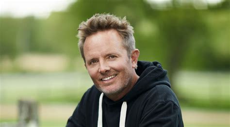 Best Chris Tomlin Songs of All Time - Top 10 Tracks