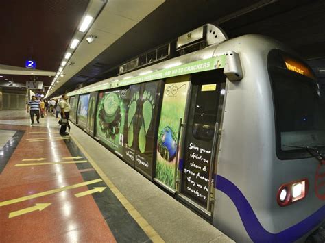 Delhi Metro parking fares to be hiked soon | Latest News Delhi - Hindustan Times