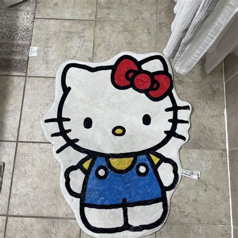 Hello kitty bathroom mat - Depop