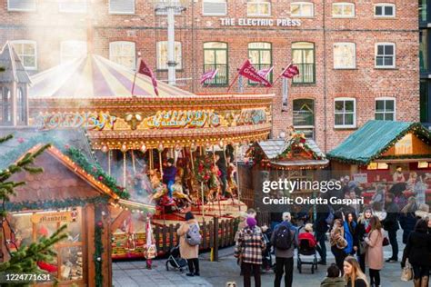 Leeds Christmas Market Photos and Premium High Res Pictures - Getty Images