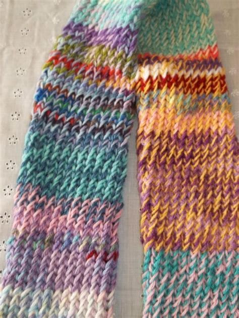 17 Best images about LOOM KNITTING-SCARVES/SHAWLS on Pinterest | Knitting looms, Loom and Shawl