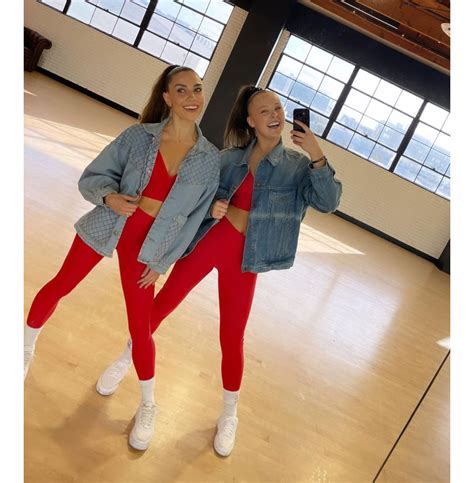 JoJo Siwa Dresses Up as ‘DWTS’ Partner Jenna Johnson, Dyes Hair Brown - News and Gossip