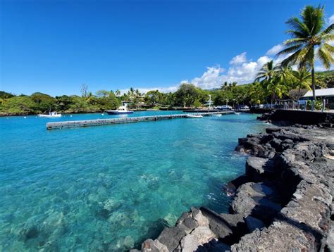 Keauhou Bay & Harbor, Kailua-Kona - Hawaii Beaches