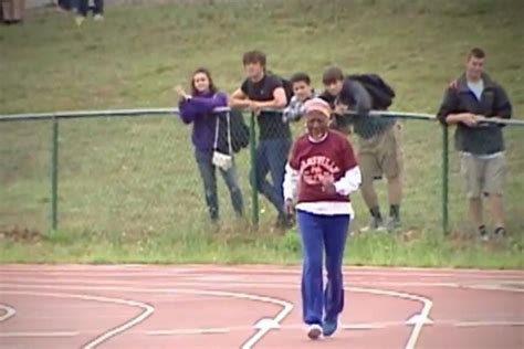 100-year-old woman sets unofficial 100 yard dash record - UPI.com