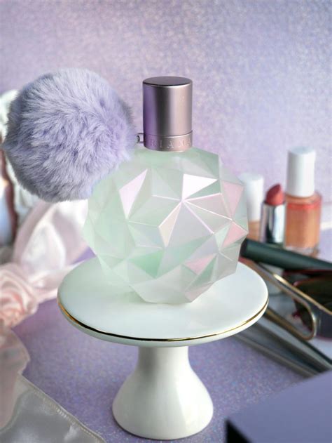 Ariana Grande Moonlight Review: A Sweet & Seductive Scent | Everfumed Fragrance Shop