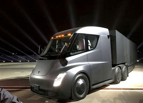 PepsiCo to take delivery of Tesla electric trucks in fourth quarter - CNBC | Reuters