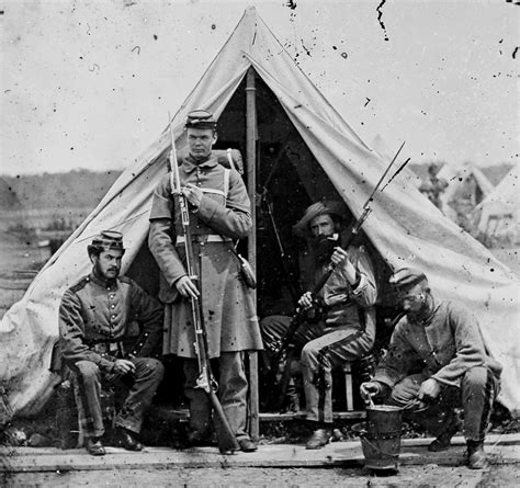 The Chubachus Library of Photographic History: Portrait of Union Soldiers of the 7th Regiment ...