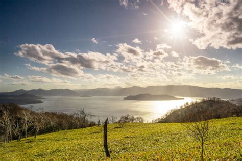 The Sun and Lake Kussharo | Hokkaido, Japan | Lake | Pictures, Photos ...