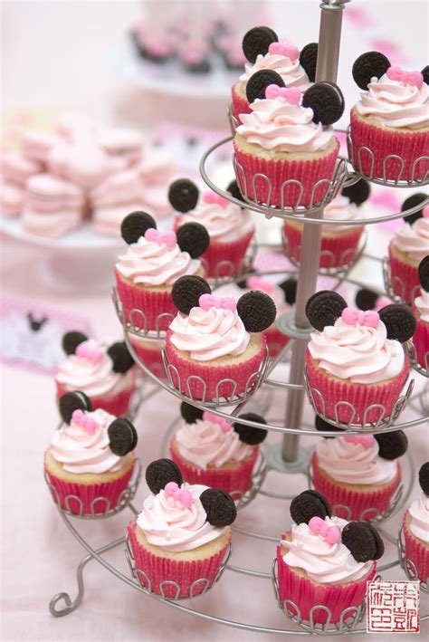 Minnie Mouse Cupcakes For A 3rd Birthday Party - Dessert First | Recipe | Minnie mouse birthday ...