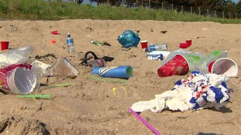 Beach litter 'on the increase' in Northern Ireland - BBC News