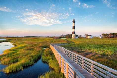 This Lighthouse Road Trip In North Carolina Is A Must-Do | Bodie island lighthouse, Hatteras ...