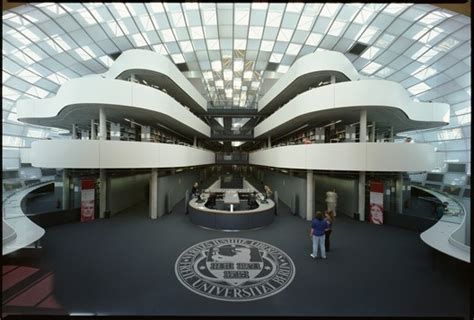 Free University's Philology Library / Foster + Partners | ArchDaily