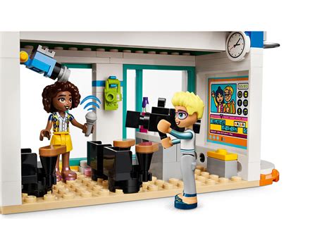 LEGO 41731 Friends Międzynarodowa szkoła w Heartlake - porównaj ceny ...