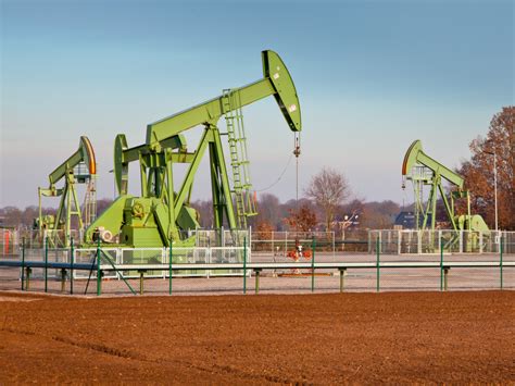 Four Ways to Manage Oil Production - Metro Herald