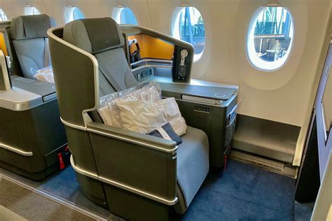 Scandinavian Airlines Business Class Seats - Photos