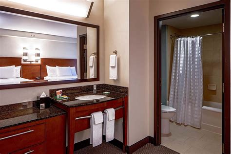 Hyatt Place Seattle/Downtown Rooms: Pictures & Reviews - Tripadvisor