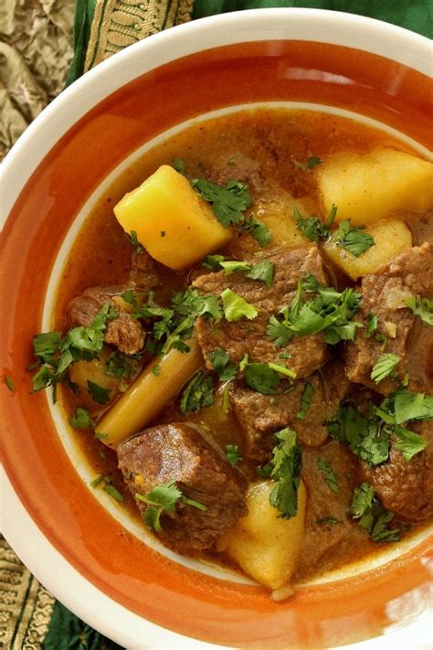 Burma Superstar: Burmese Beef Curry with Potatoes | Mission: Food