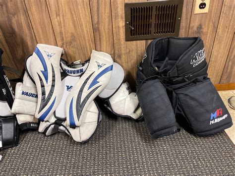 goalie gear hockey | SidelineSwap