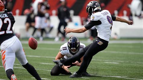 Justin Tucker Drills 40-Yard Field Goal Before Halftime | Ravens ...