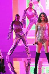 Selena Gomez - Live Performance at AMA's 2019 • CelebMafia