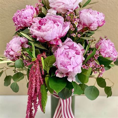 12 Best Flower Delivery Services in Riverside, CA - Petal Republic