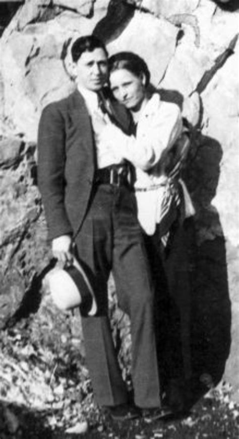 Bonnie and Clyde: Love Before the Death – 16 Rare Pictures of the Most Famous Gangster Couple in ...