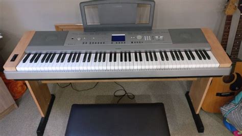 Yamaha DGX 640 fully weighted 88-note electric piano keyboard | in Chorlton, Manchester | Gumtree