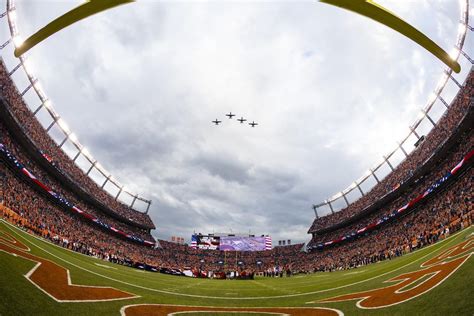 Broncos Stadium at Mile High Tour - Denver Architecture Foundation