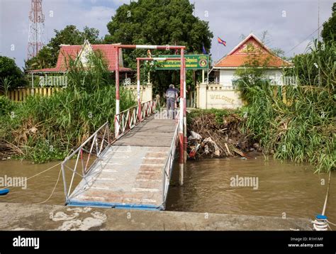 Vietnam cambodia border hi-res stock photography and images - Alamy