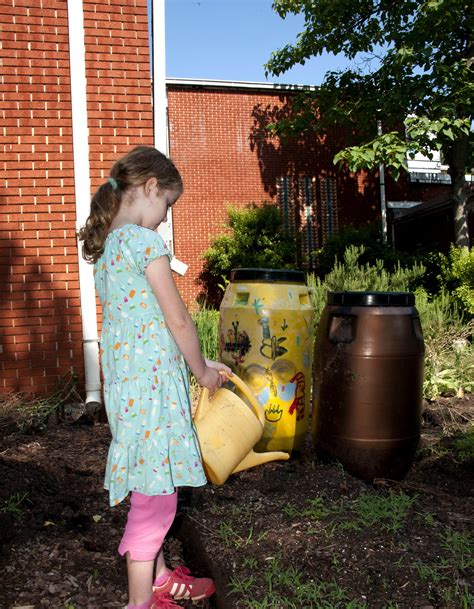 Free picture: school girl, yellow, colored, plastic, watering, canister