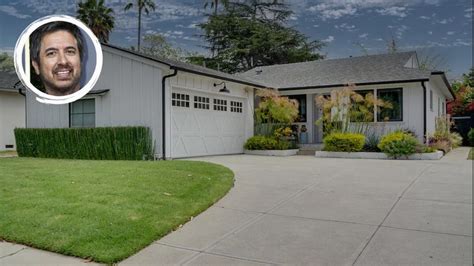 Tour The Surprisingly Modest Cali Home Ray Romano Is Selling For $2.5 ...