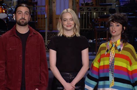 Noah Kahan & Emma Stone in 'Saturday Night Live' Promos: Watch