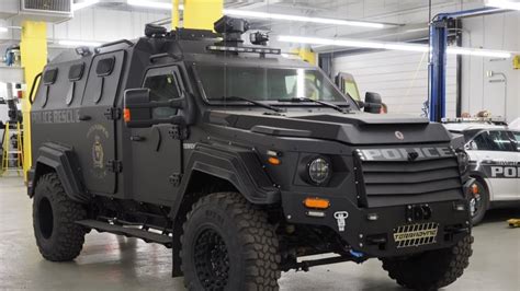 New $346K light-armoured vehicle sought by Fredericton police | CBC News