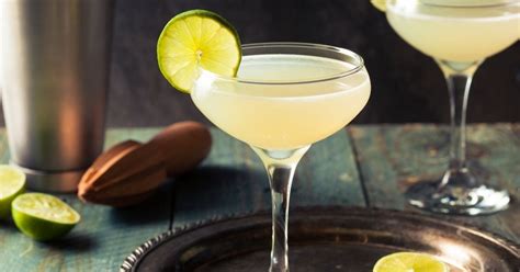 10 Easy Daiquiri Recipes - Insanely Good