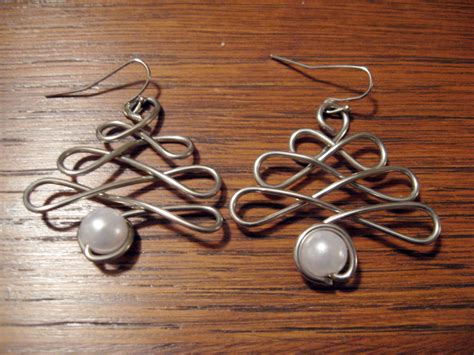 DIY Wire Wrap Christmas Tree Earrings | Make Something Mondays