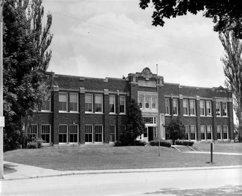 Mount Vernon High School - Mount Vernon Historic Preservation Commission
