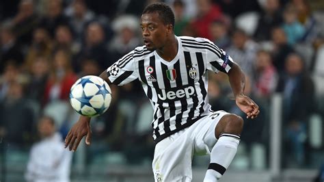 Patrice Evra intends to play for another six years for France ...