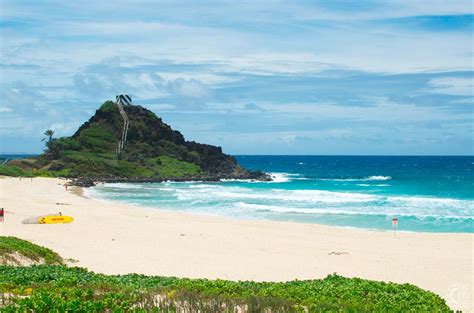 Pyramid Rock in Kaneohe, Oahu, Hawaii | Hawaiian Beach Rentals