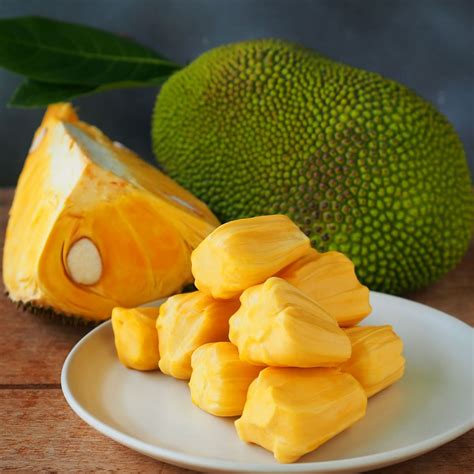 What Is Jackfruit? (+ How To Cook It) - Insanely Good