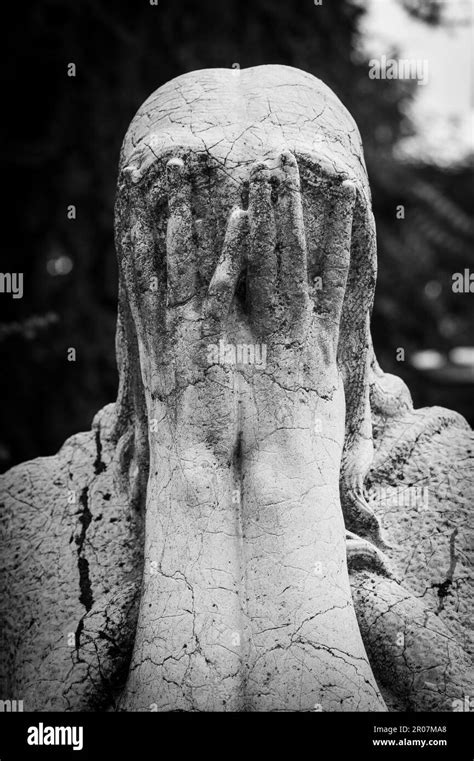 More than 100 years old statue. Cemetery located in North Italy Stock Photo - Alamy