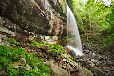 The 6 Best Great Smoky Mountains Waterfalls and Swimming Holes