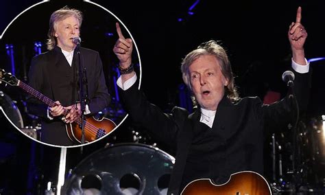 Sir Paul McCartney sends Sydney fans into a frenzy with epic 30-song ...