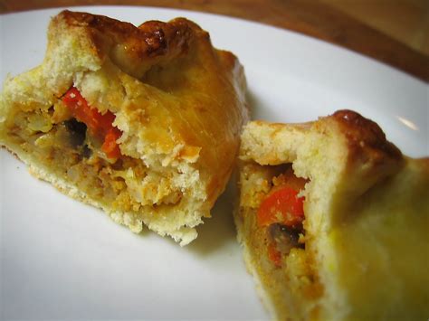 itsdelicious2: Curried vegetable pasties