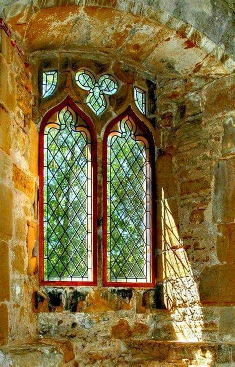 20 Amazing Classic Gothic Windows Design That Are Massive - Page 2 of 17