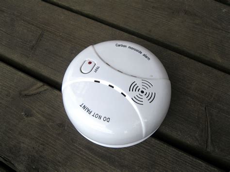 Carbon monoxide detector - Wikipedia