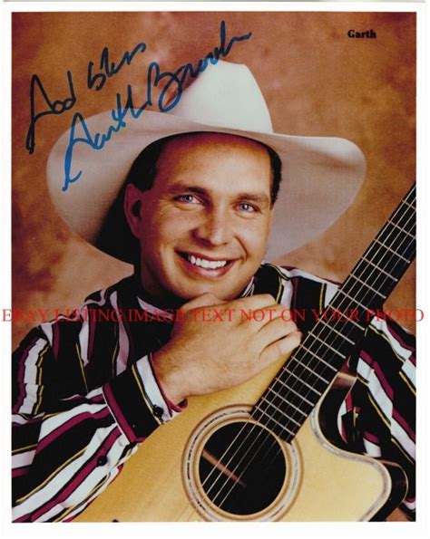 GARTH BROOKS AUTOGRAPHED 8x10 RP PUBLICITY PHOTO GREAT COUNTRY MUSIC