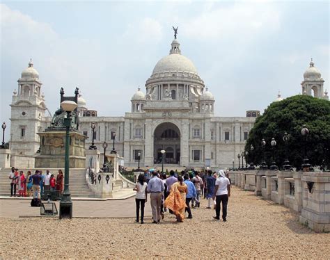 Nostalgia Is Kolkata cashing in on British Raj memories? - The Hindu