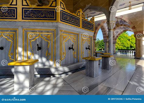 Islamic Mosque in Grozny Chechnya Russia Stock Photo - Image of tower ...